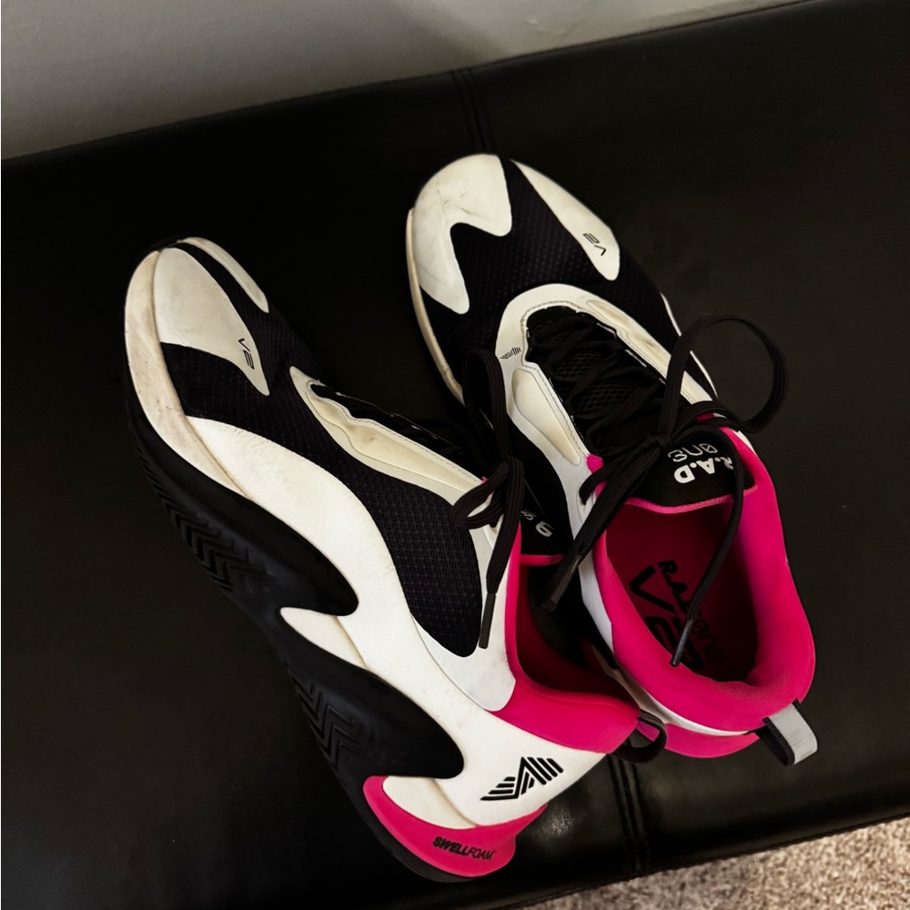 Rad Global V2 Trainers